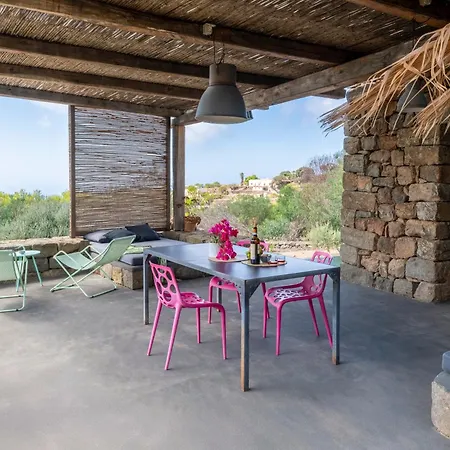Dammusi Itaca Pantelleria